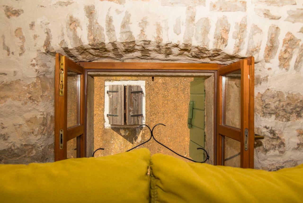 Villa Di Piazza Višnjan Exteriör bild